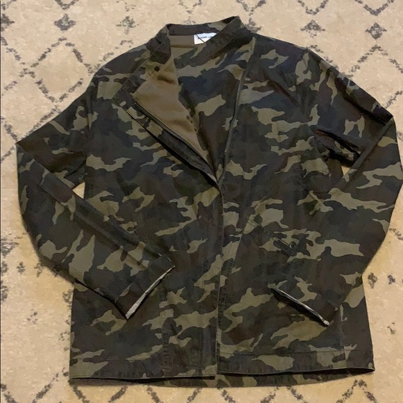 Sugarlips Jackets & Blazers - NWT SugarLips Camo Utility Coat.